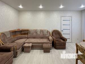 2-к квартира, вторичка, 42м2, 1/5 этаж