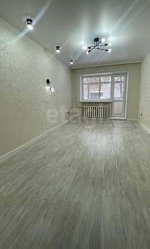 2-к квартира, вторичка, 43м2, 1/5 этаж