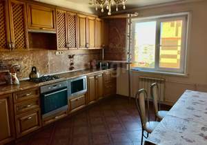 3-к квартира, вторичка, 82м2, 9/10 этаж