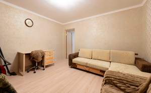 3-к квартира, вторичка, 81м2, 2/10 этаж