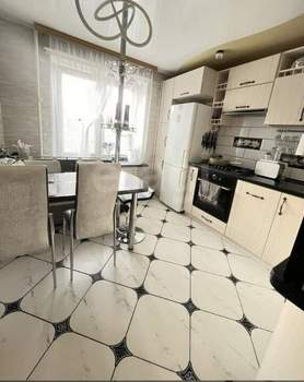 2-к квартира, вторичка, 62м2, 1/9 этаж