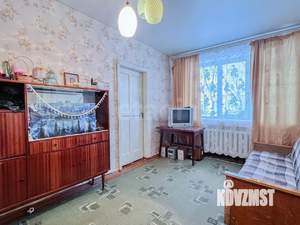 2-к квартира, вторичка, 39м2, 1/4 этаж