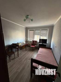 3-к квартира, вторичка, 64м2, 8/9 этаж