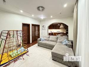 2-к квартира, вторичка, 77м2, 1/10 этаж