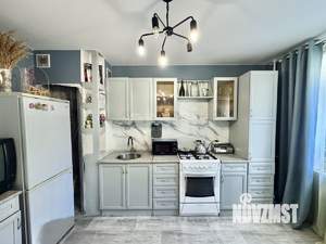 3-к квартира, вторичка, 64м2, 1/10 этаж