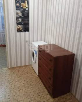 1-к квартира, вторичка, 42м2, 9/9 этаж