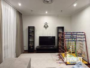 2-к квартира, вторичка, 77м2, 1/10 этаж