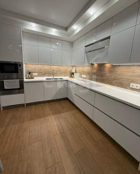 2-к квартира, вторичка, 71м2, 3/10 этаж